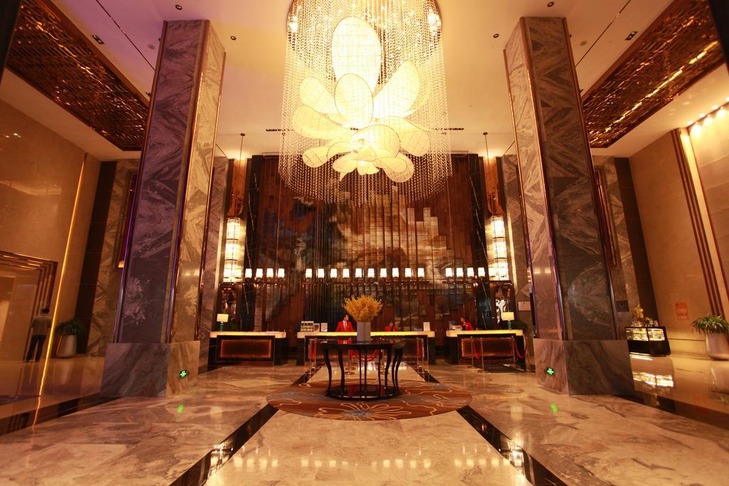 Howard Johnson Qinlu Plaza Yingtan Exterior photo