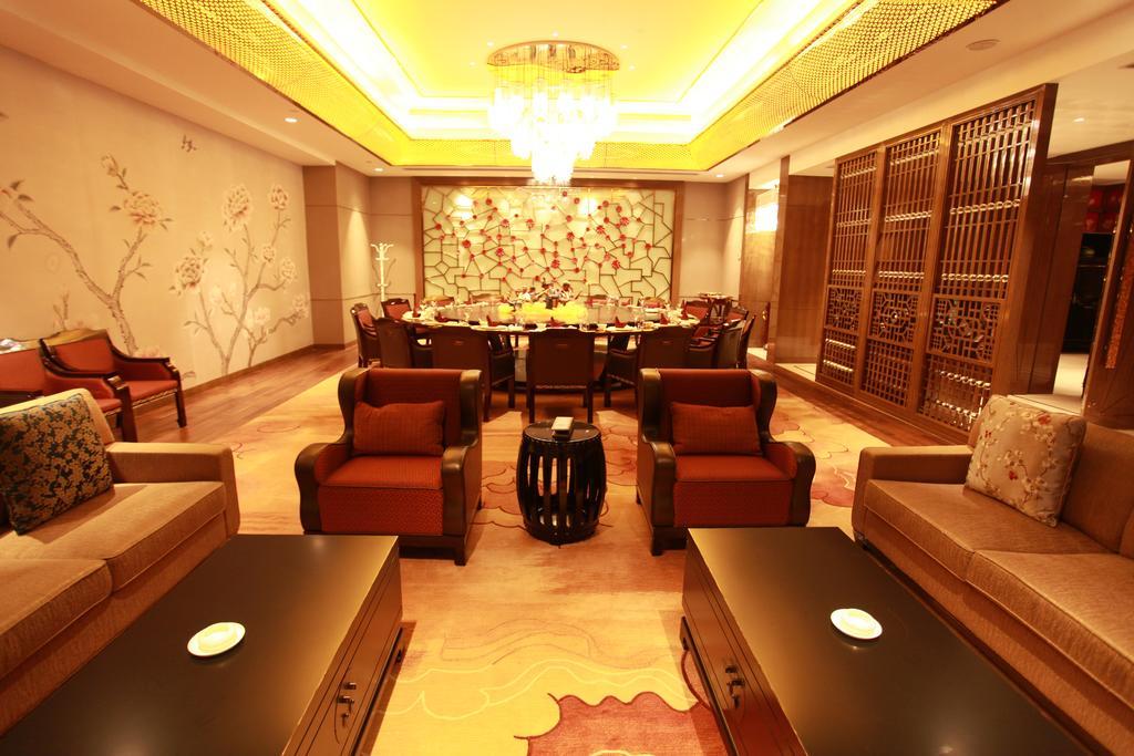 Howard Johnson Qinlu Plaza Yingtan Exterior photo